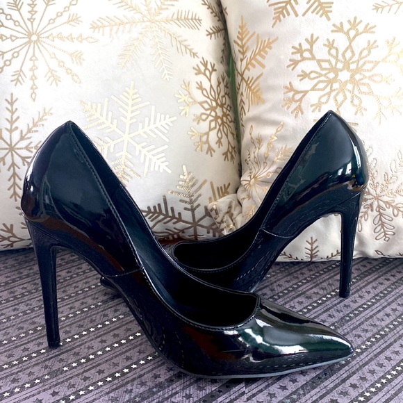Steve Madden Black Patent Leather 4" Heels, Size 7.5 - Picture 4 of 12